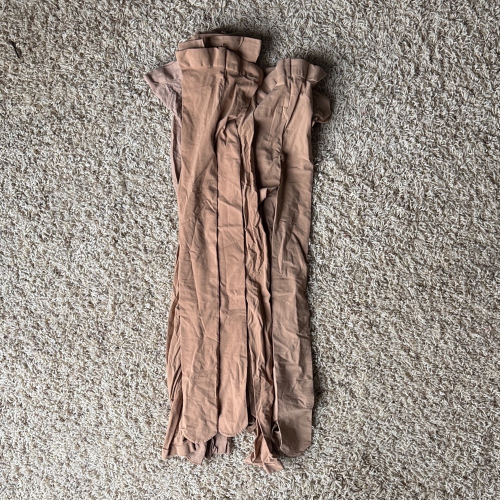 Bloch Tan Sheer Tights bundle